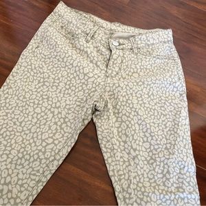 Ann Taylor Loft Modern Skinny Ankle Jean Cheetah Print Khaki Size 27 / 4 Petite